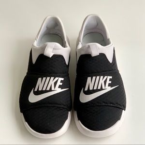 Nike Mens Benassi Recovery Slip On Black Sz 10